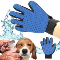 Перчатка для снятия шерсти с домашних животных True Touch
