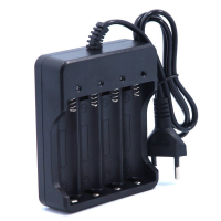 Зарядное устройство для аккумуляторов 18650, 4 слота Зарядное устройство для аккумуляторов 18650, 4 слота