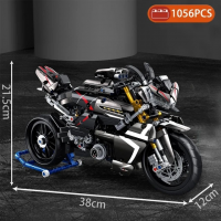 Конструктор «Скоростной мотоцикл Street Fighter BK», 672007, 1056 деталей Конструктор «Скоростной мотоцикл Street Fighter BK», 672007, 1056 деталей