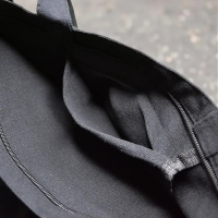 Чёрный шоппер 25-144 (26-61) на молнии с карманом без рисунка 40х34см