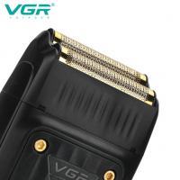 Электробритва VGR V-363, сеточная, с LED-дисплеем, USB-C, IPX7 Электробритва VGR V-363, сеточная, с LED-дисплеем, USB-C, IPX7